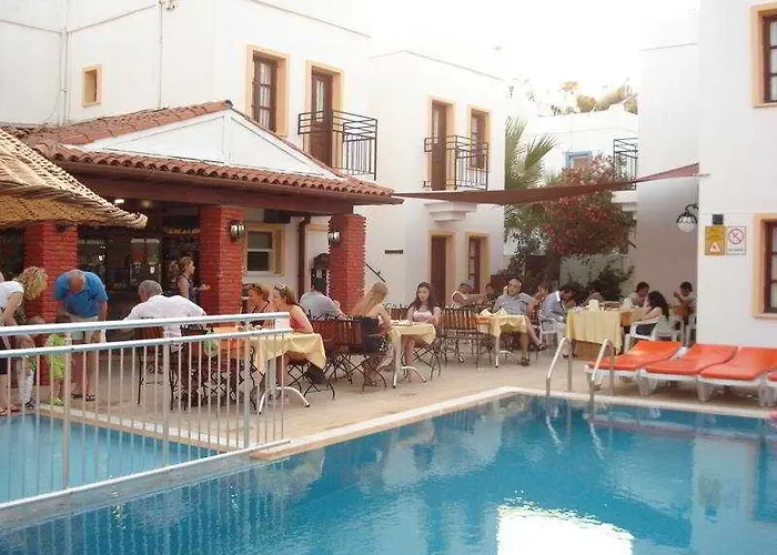 Alta Park Hotel 2*